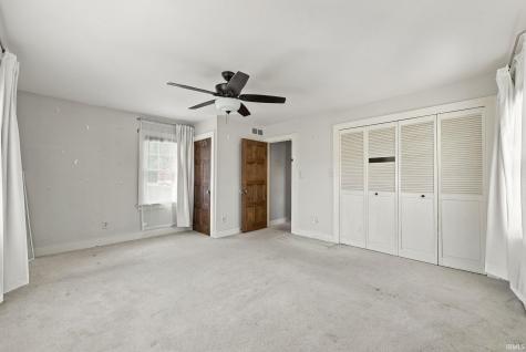 1142 W Foster Parkway Fort Wayne IN 46807