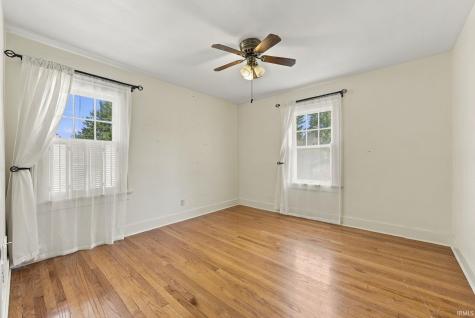 1142 W Foster Parkway Fort Wayne IN 46807