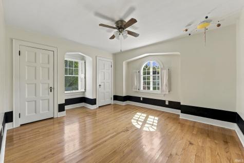 1142 W Foster Parkway Fort Wayne IN 46807