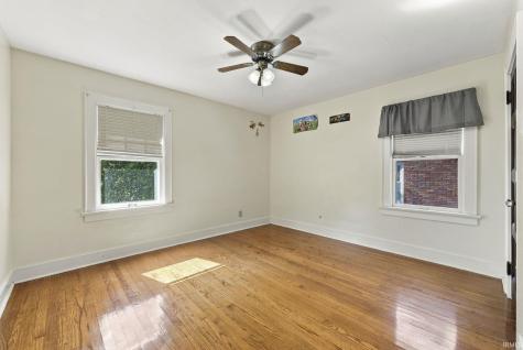 1142 W Foster Parkway Fort Wayne IN 46807