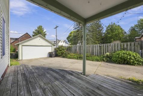 1142 W Foster Parkway Fort Wayne IN 46807