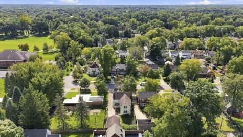 1142 W Foster Parkway Fort Wayne IN 46807