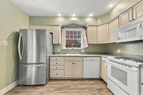 1142 W Foster Parkway Fort Wayne IN 46807