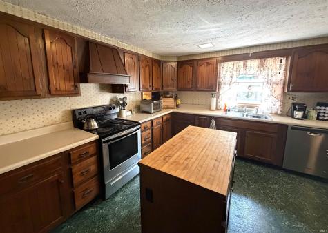13647 E Timbertrace Drive Solsberry IN 47459