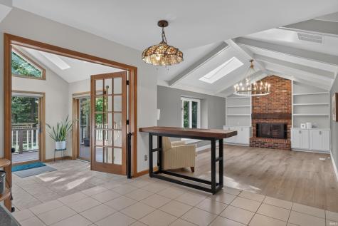 7107 Pine Lake Road Fort Wayne IN 46814