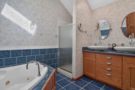 7107 Pine Lake Road Fort Wayne IN 46814