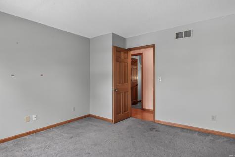 7107 Pine Lake Road Fort Wayne IN 46814