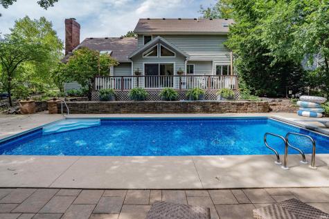 7107 Pine Lake Road Fort Wayne IN 46814