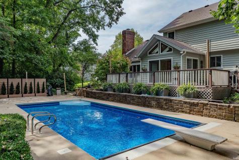 7107 Pine Lake Road Fort Wayne IN 46814