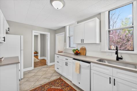 702 W Association Street Ellettsville IN 47429