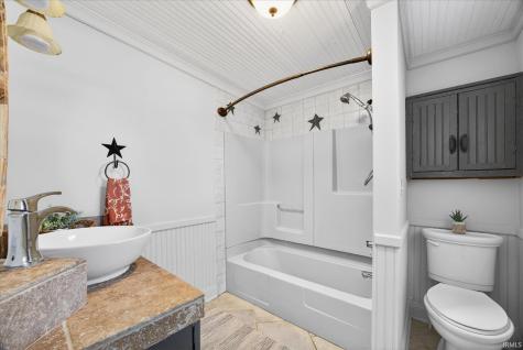 702 W Association Street Ellettsville IN 47429