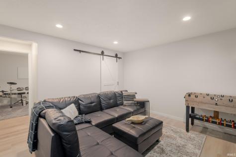 54895 Moonfish Court Middlebury IN 46540