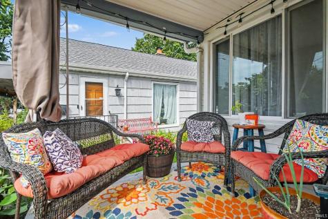 2106 Berkley Place South Bend IN 46616