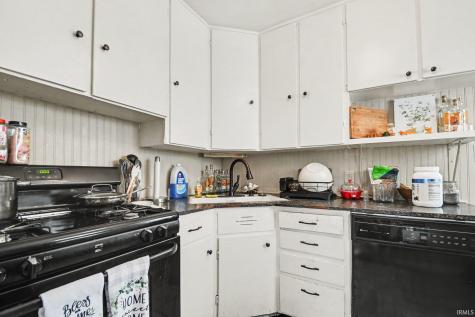 2106 Berkley Place South Bend IN 46616