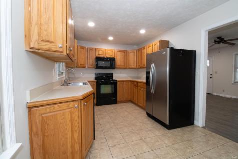 10300 S Eastgate Drive Mount Vernon IN 47620