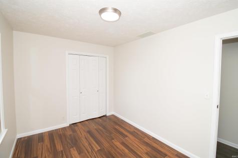 10300 S Eastgate Drive Mount Vernon IN 47620
