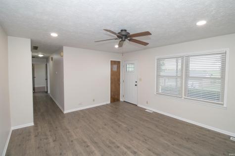 10300 S Eastgate Drive Mount Vernon IN 47620
