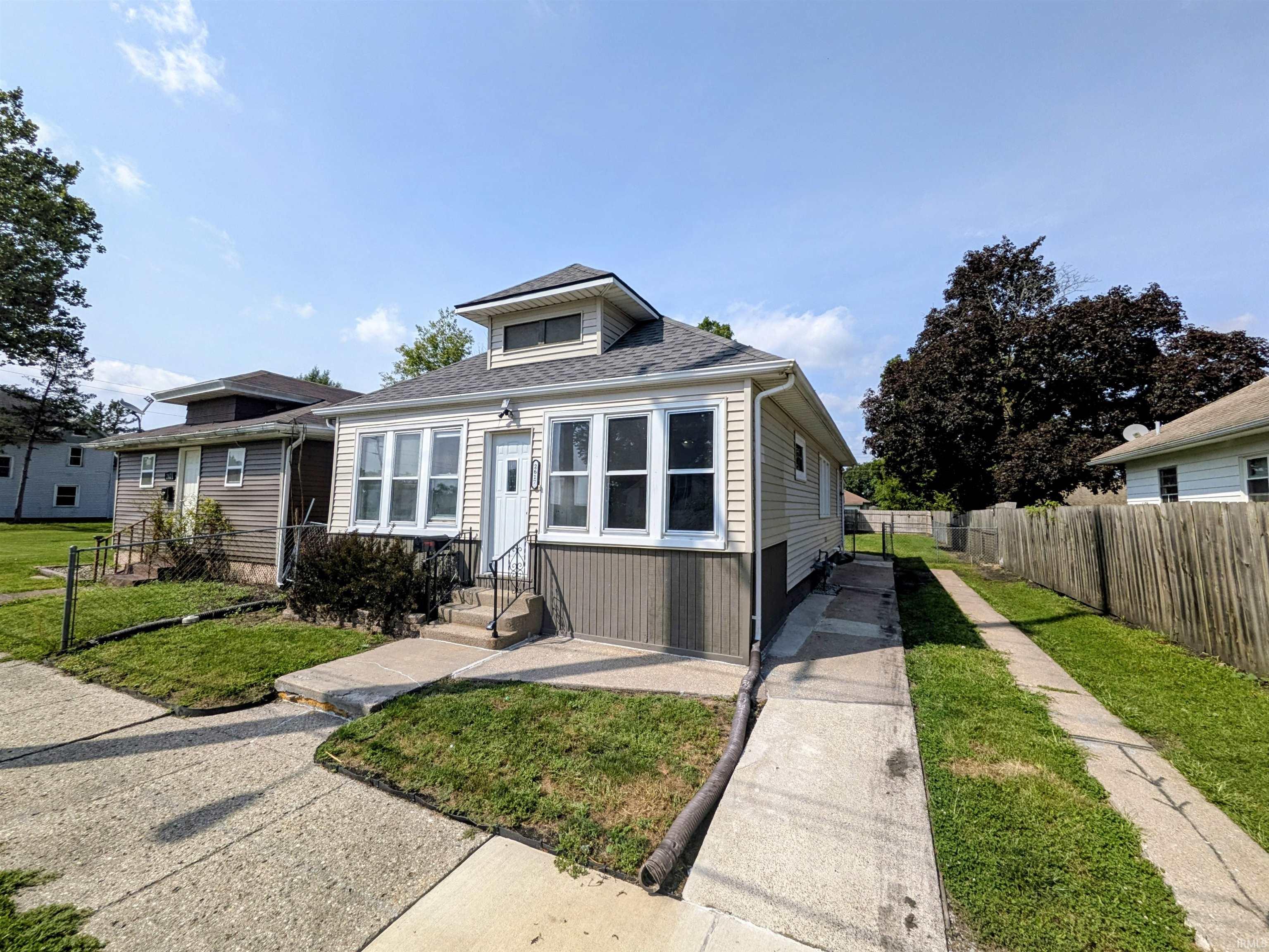 2617 Dunham Street South Bend IN 46619