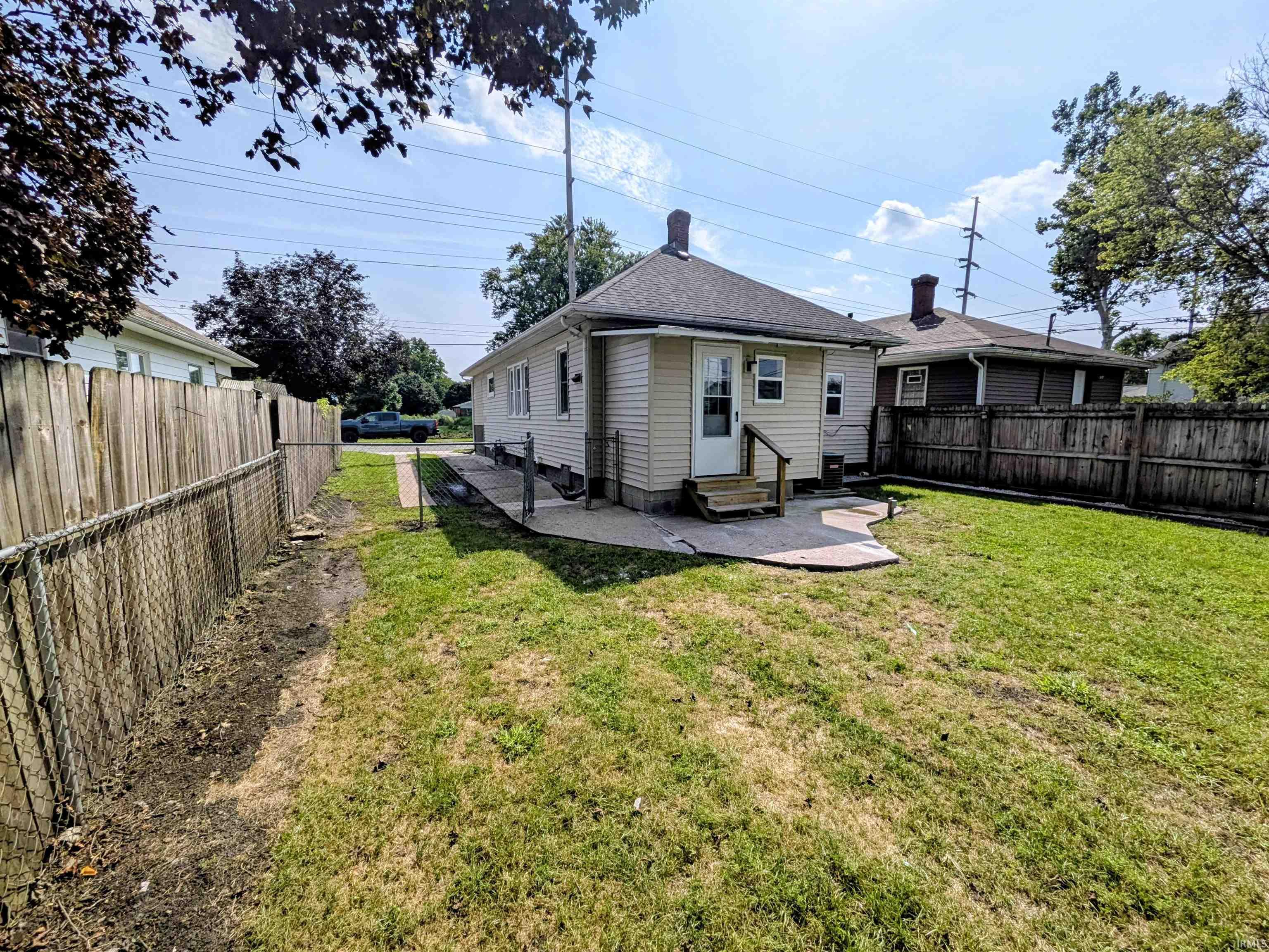 2617 Dunham Street South Bend IN 46619