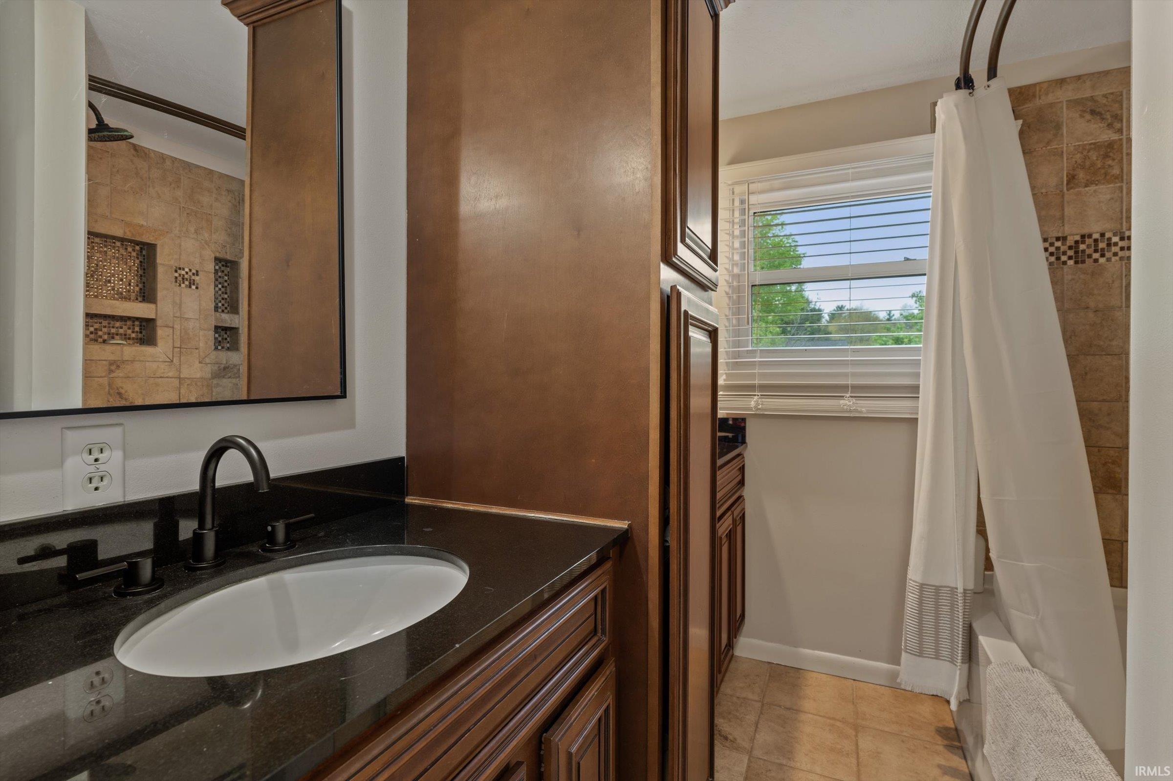 21348 Elkton Drive South Bend IN 46628
