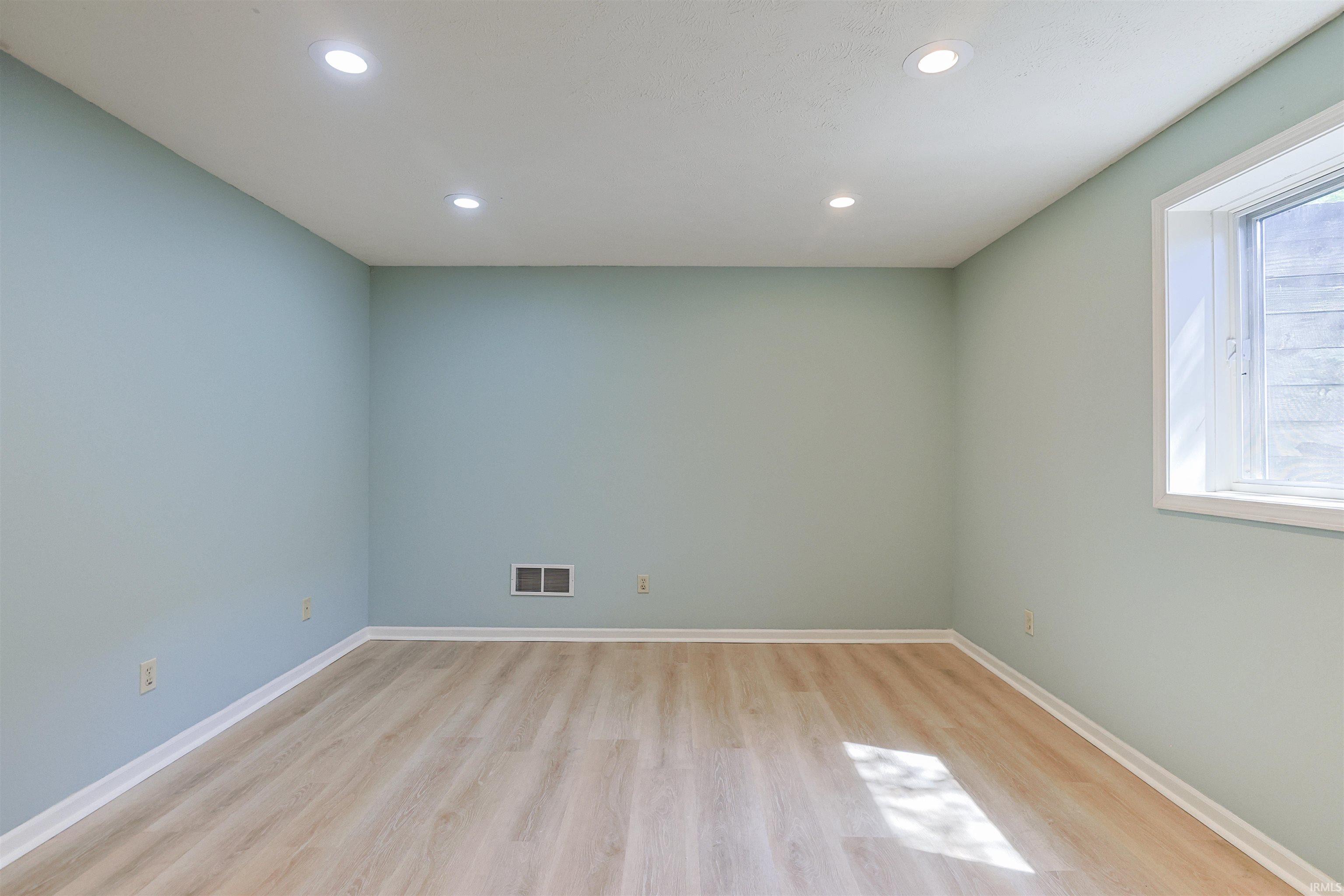 50769 Bromley Drive Granger IN 46530
