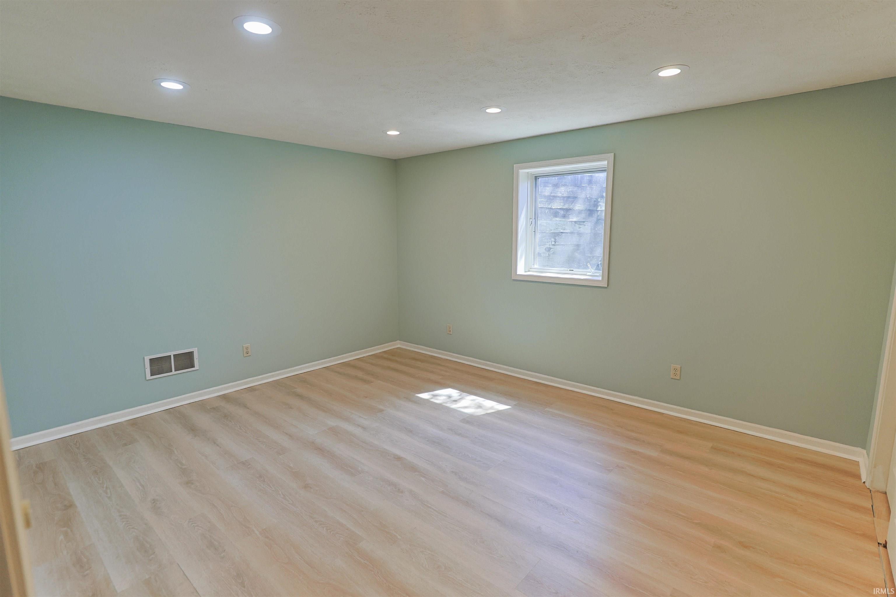 50769 Bromley Drive Granger IN 46530