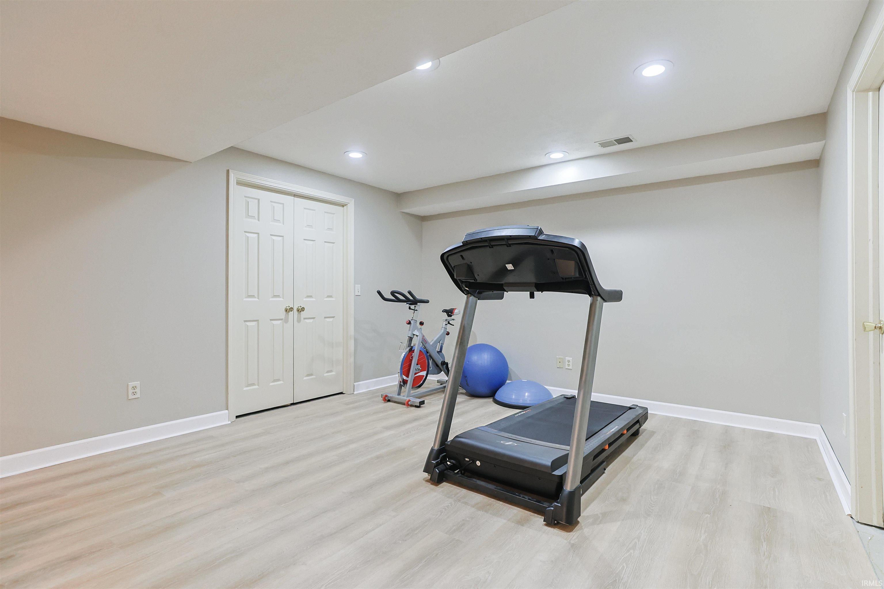 50769 Bromley Drive Granger IN 46530