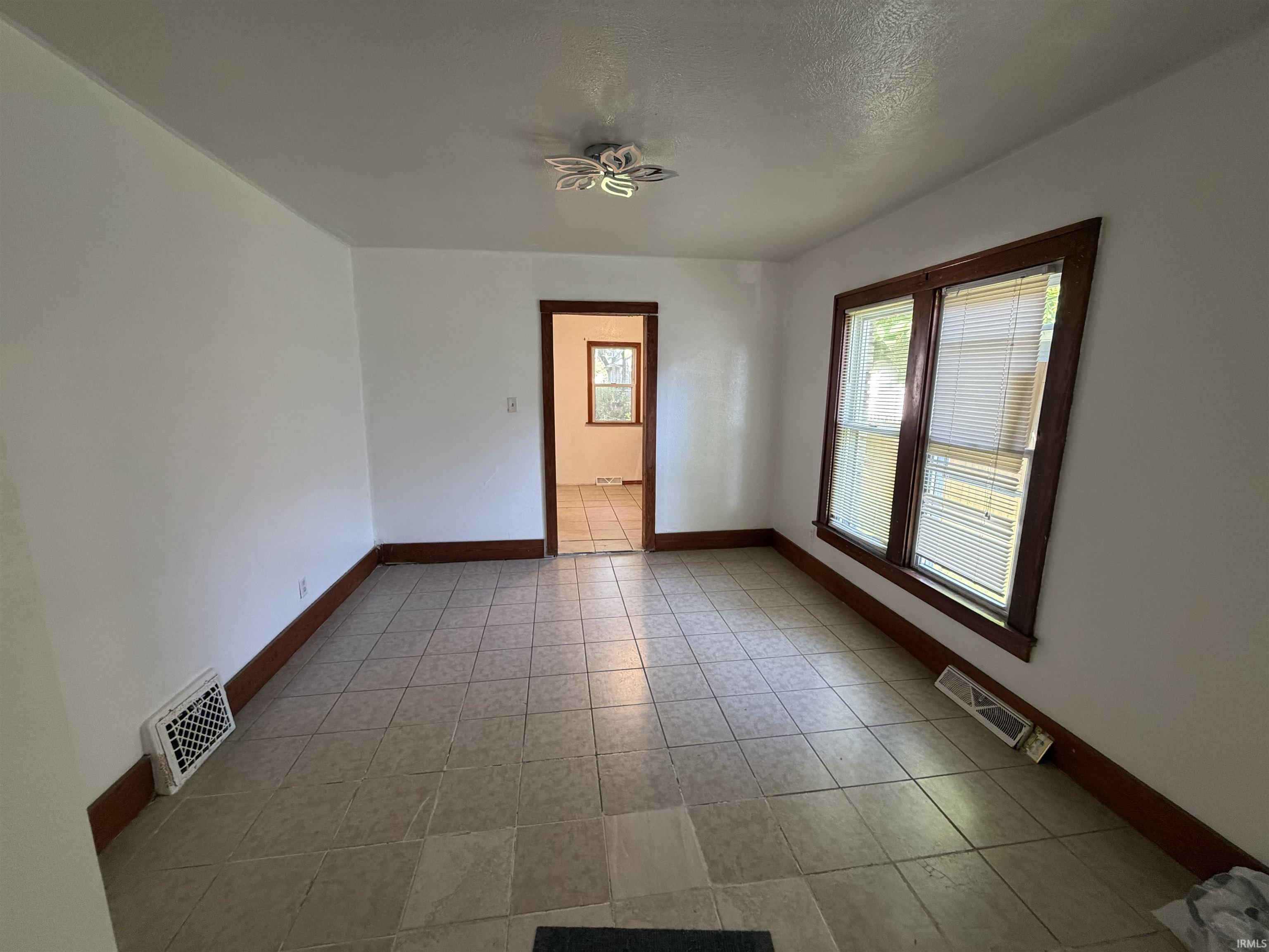 1326 N Johnson Street South Bend IN 46628