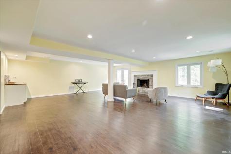 4821 N Shelburne Drive Bloomington IN 47404