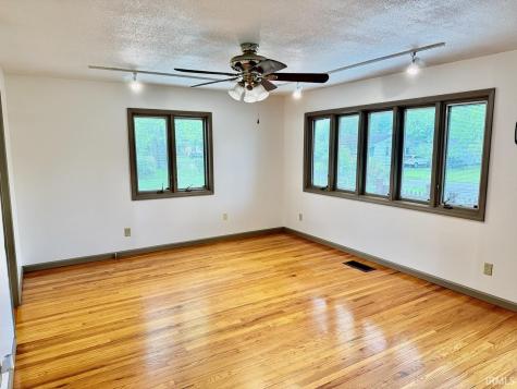 509 N Waldemere Road Muncie IN 47303