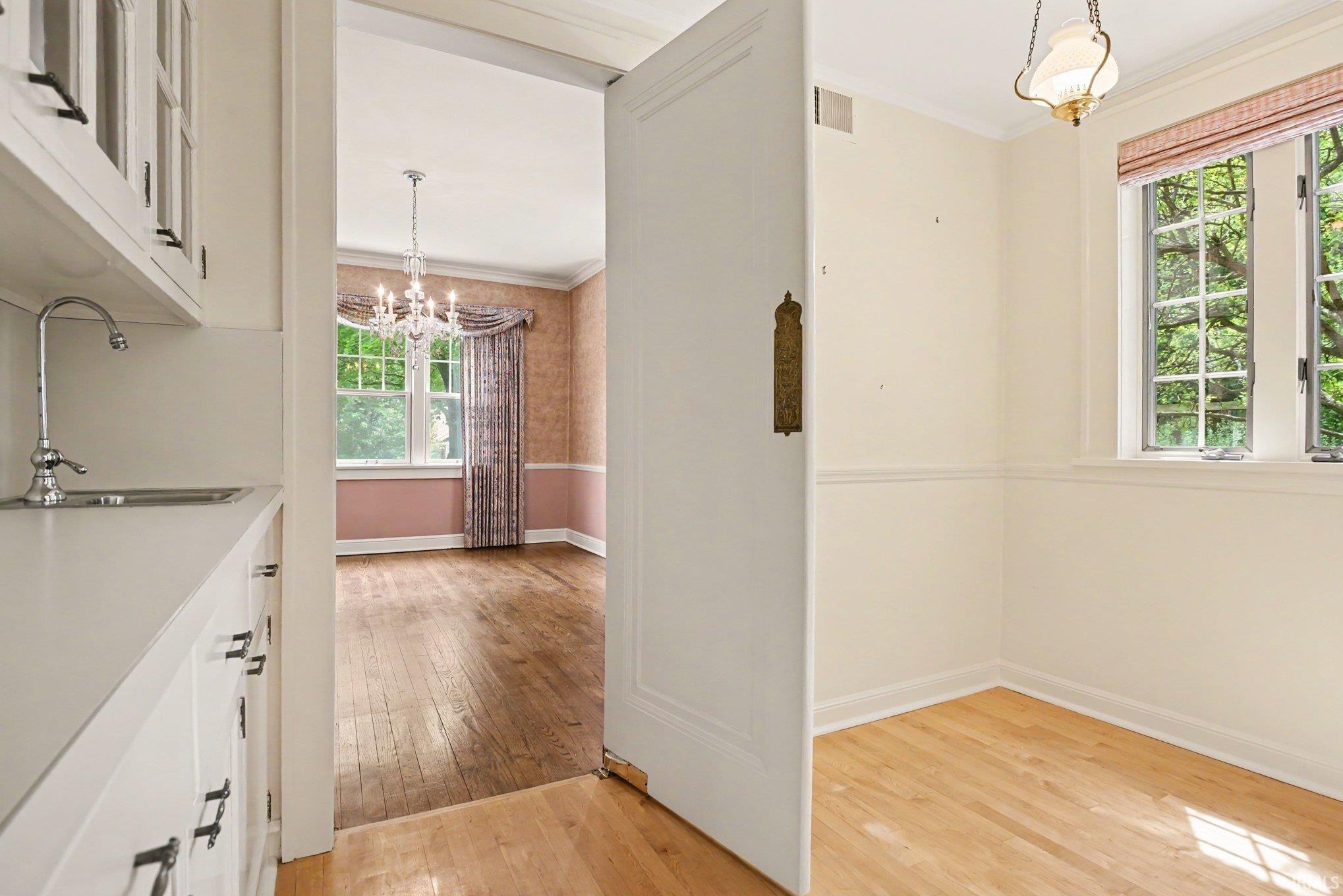 1109 Donmoyer Avenue South Bend IN 46614