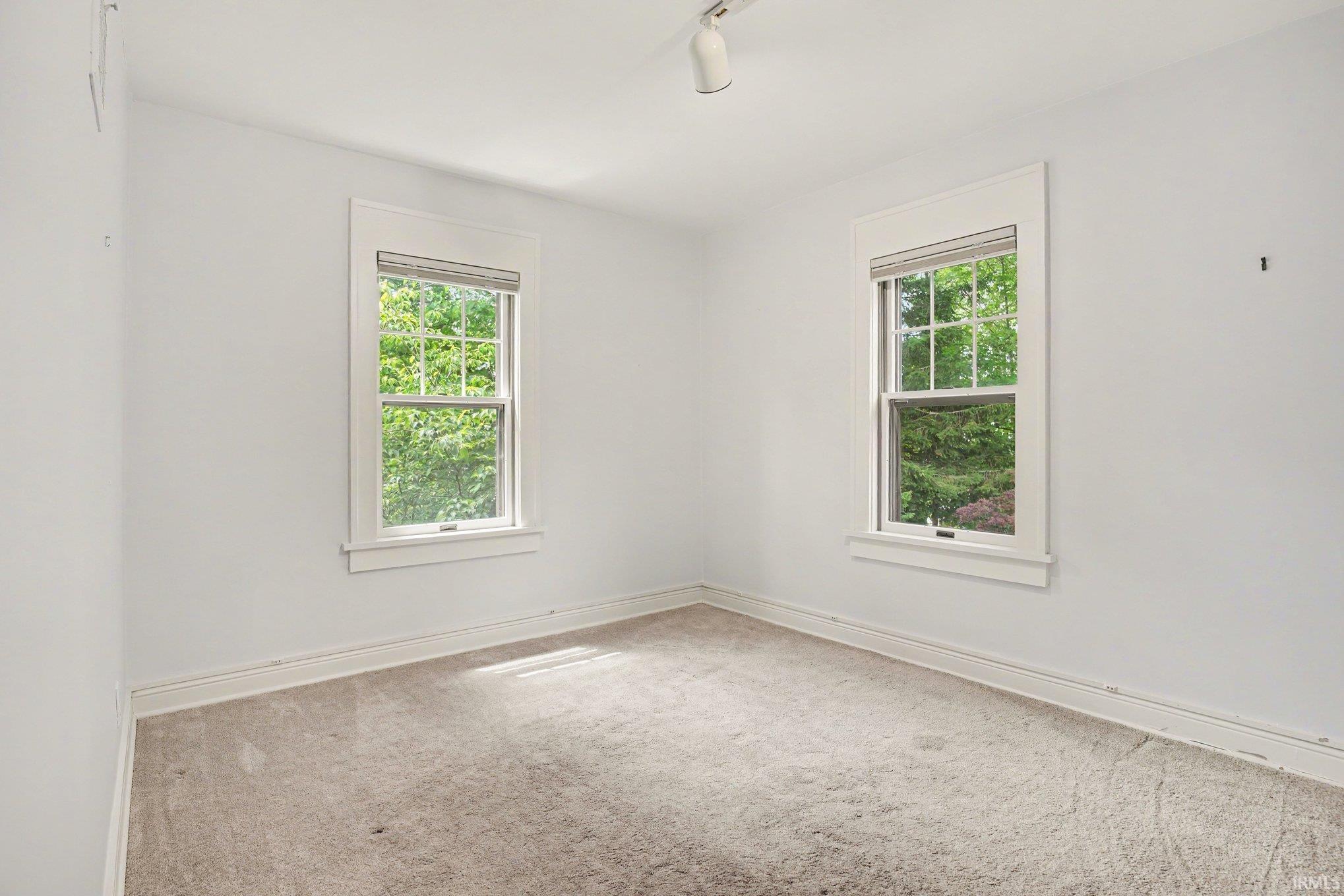 1109 Donmoyer Avenue South Bend IN 46614