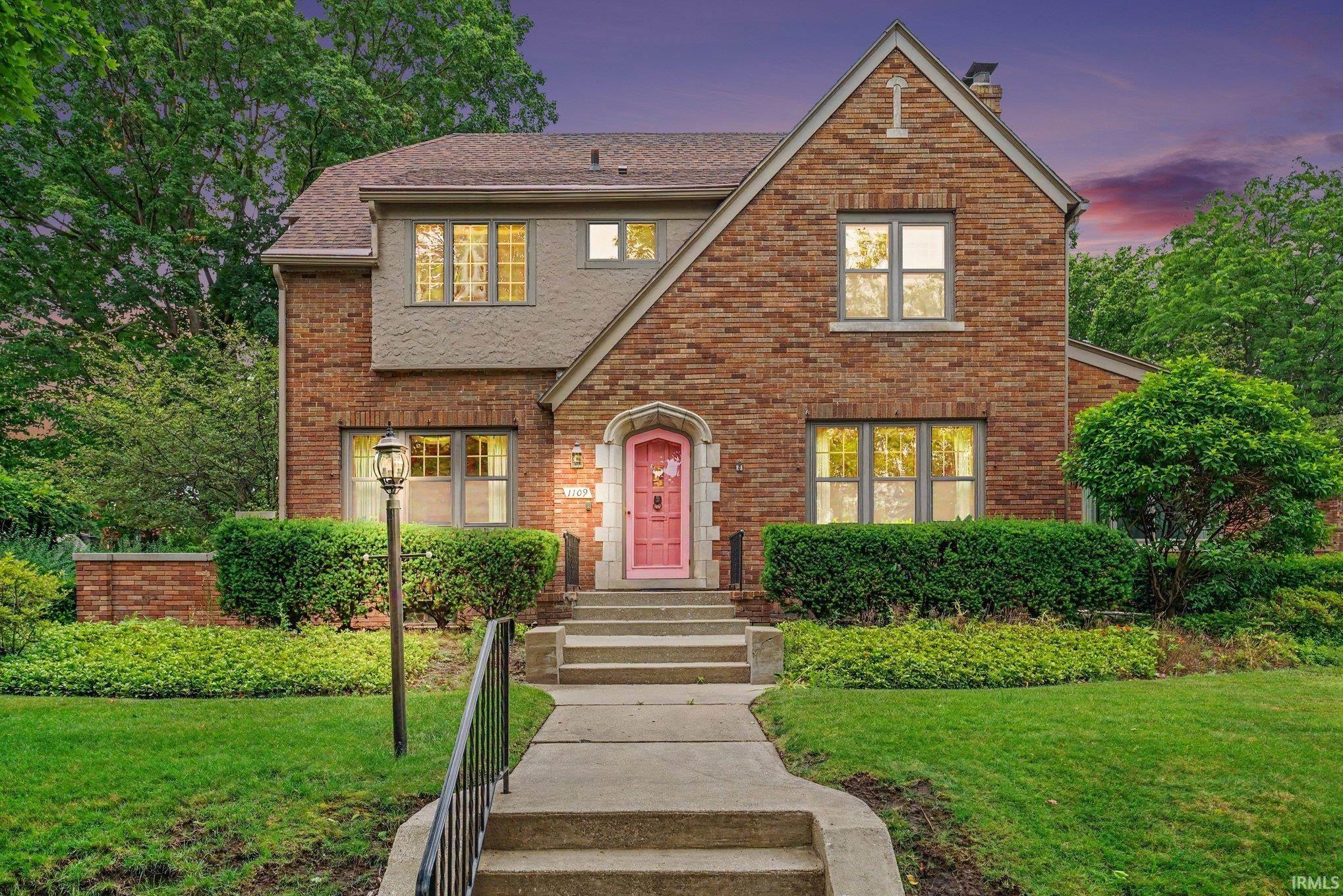 1109 Donmoyer Avenue South Bend IN 46614