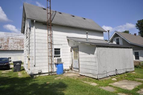 104 N Plum Street Farmland IN 47340