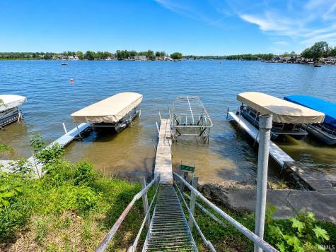 140 221c Hamilton Lake Lane Hamilton IN 46742
