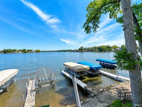 140 221c Hamilton Lake Lane Hamilton IN 46742
