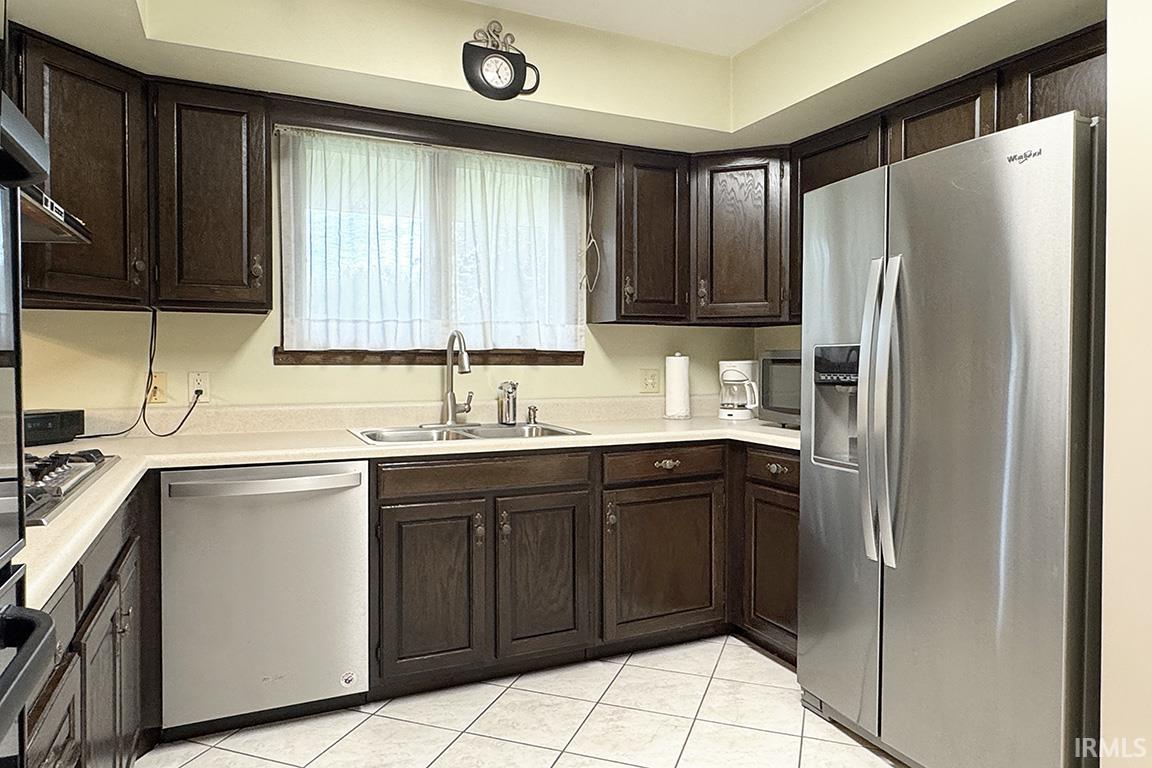 56727 Meadowood Drive Elkhart IN 46516