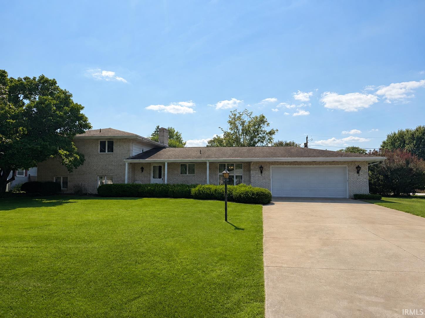 56727 Meadowood Drive Elkhart IN 46516