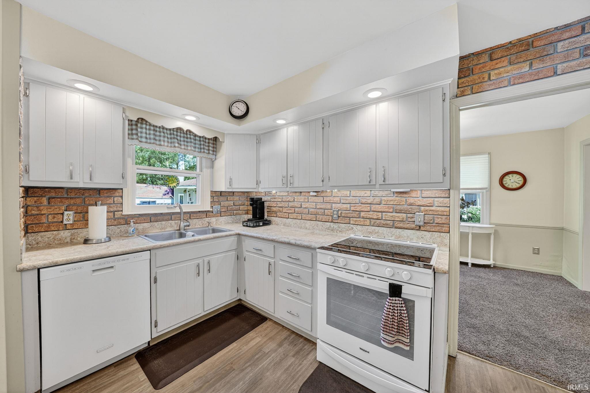 54609 Whispering Oak Drive Mishawaka IN 46545