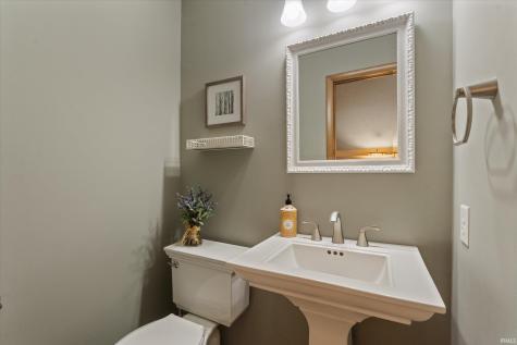 59214 Park Shore Drive Elkhart IN 46517