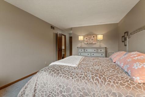 59214 Park Shore Drive Elkhart IN 46517