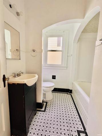 706 Madison Avenue Evansville IN 47713