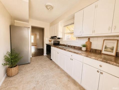 706 Madison Avenue Evansville IN 47713