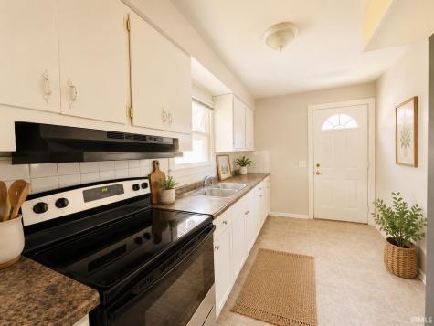 706 Madison Avenue Evansville IN 47713