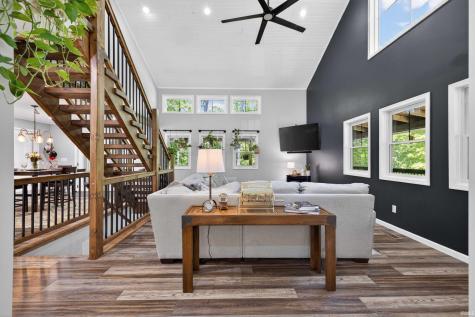 339 Riley Boulevard Bedford IN 47421