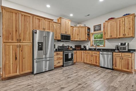 7299 W Highland Avenue Claypool IN 46539