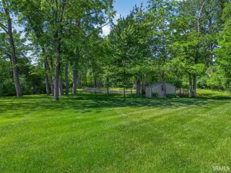 7384 E Lakewood Dr 92 Drive Roanoke IN 46783