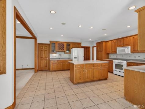 7384 E Lakewood Dr 92 Drive Roanoke IN 46783