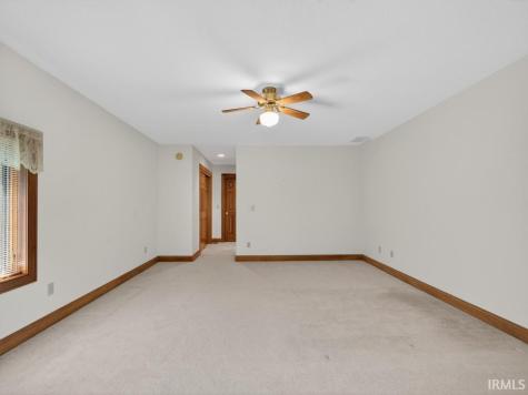 7384 E Lakewood Dr 92 Drive Roanoke IN 46783