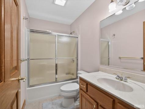 7384 E Lakewood Dr 92 Drive Roanoke IN 46783